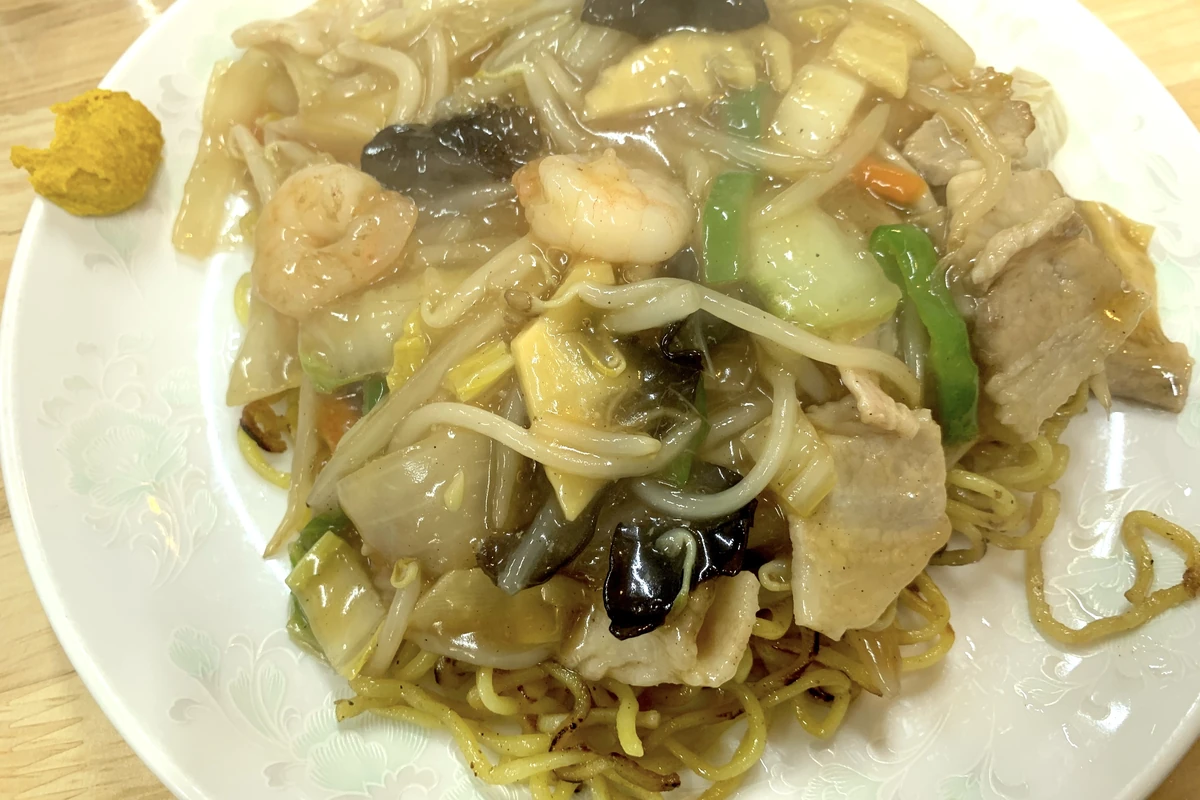 桂苑のあんかけ焼きそば